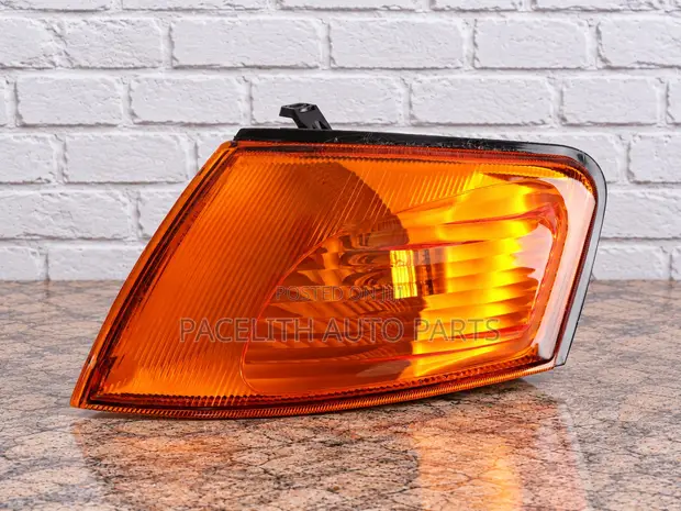 Casp Corner Lamp Nissan Wingroad Y11 (Orange) - 1