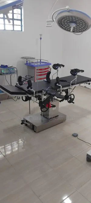 Adjustable Hydraulic Operating Theatre Table