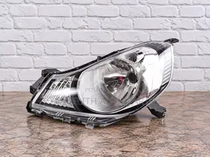 Nissan Wingroad Y12 Ad Van Single Round Headlight