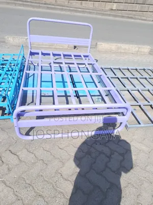 Kitanda cha Design cha 4x6 - Kipya Kabisa