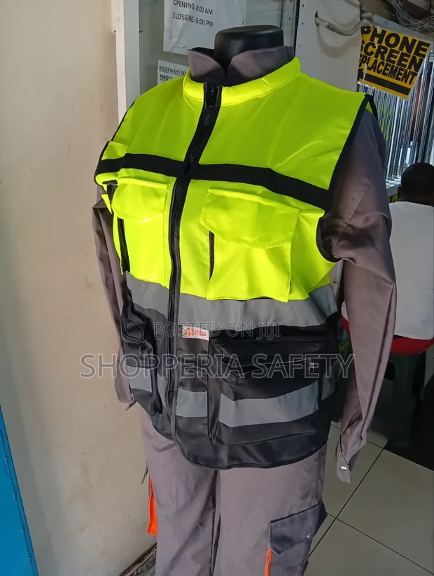 Executive High-Visibility Reflective Vest - 1