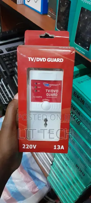TV/DVD Guard 220V 13A Kinga ya Mvunjiko wa Volteji