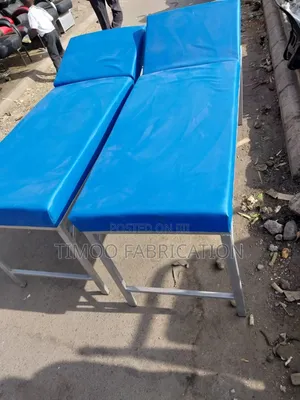 Examination Couch - Ngozi ya Fedha na Bluu