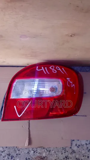 Suzuki Baleno Taillight (Used)