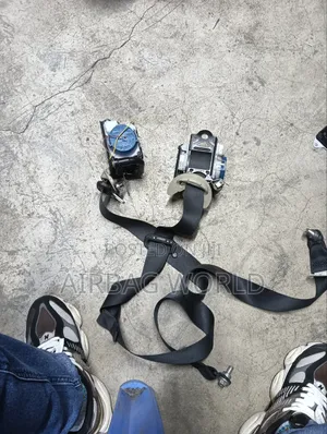 Mitsubishi Outlander Seatbelts (Ex-Japan)