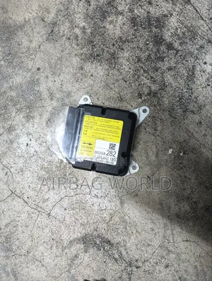 Mitsubishi Outlander SRS Airbag Module Computer