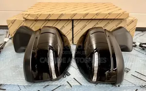 Side Mirrors za Toyota Land Cruiser 300 Series (Zilizotumika)