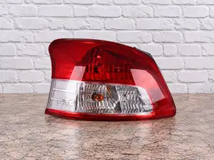 Depo Tail Lamp kwa Toyota Belta (2005-2007)