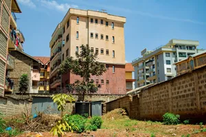 Kitalu cha 50x100 kinauzwa Ruaka
