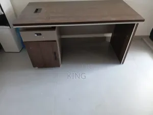 Boss Office Products Executive Desk