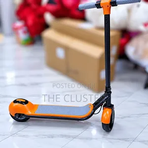 Scooter ya Umeme Inayochajiwa