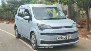 Toyota Spade 1.5 2014 Blue
