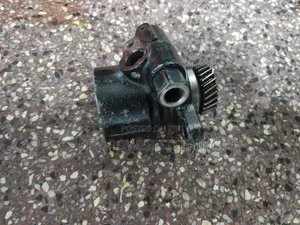 Land Cruiser 100 Series 1HD Engine Power Steering Pump