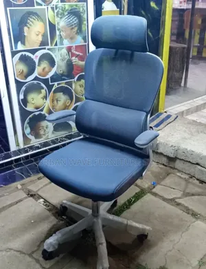Viti vya Ofisi vya Orthopedic Nyeupe na Nyeusi