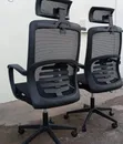 Viti vya Ofisi vya Orthopedic Nyeupe na Nyeusi - 2