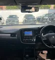 Mitsubishi Outlander 2015 White - 2