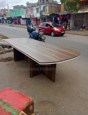 Urban Wave Meza ya Mikutano ya Wafanyakazi - Mpya Kabisa