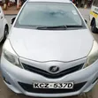 Toyota Vitz 2012 Silver - 2