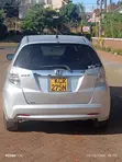 Honda Fit 2011 Nyeusi - 5