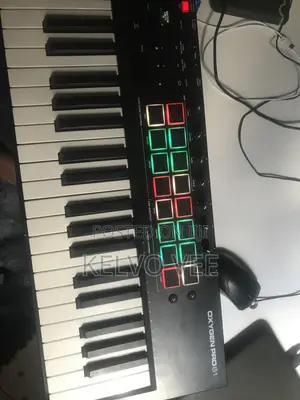 M-Audio Oxygen Pro 61 Kinanda cha MIDI