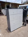 Kabati Nyeupe ya 4x5ft na Droo - 1