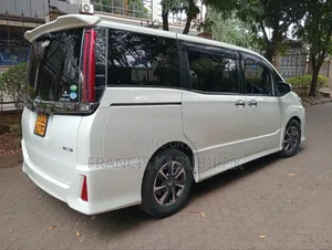 Toyota Noah 2.0 AWD (7 Seater) 2019 Silver