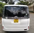 Toyota Noah 2017 Nyeupe - 2