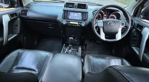 Toyota Land Cruiser Prado 2.8 2017 Gray