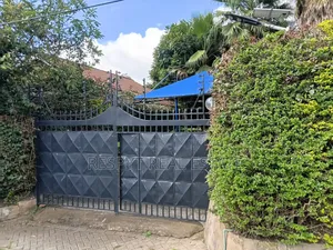 3 Bedroom Bungalow for Sale in Oloolua