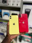 Apple iPhone 11 128GB Nyeusi - 2