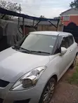 Suzuki Swift 2015 Nyeupe - 2