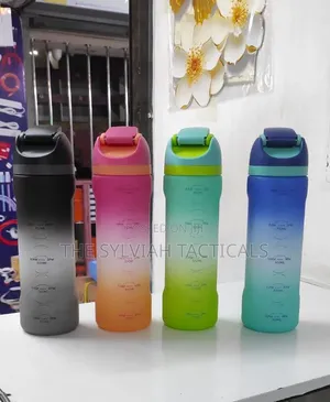 Owala 700ml Dual Tone Free-Sip Plastic Water Bottle