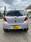 Toyota Vitz 2010 Silver - 4