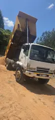 Mitsubishi Fuso FN627 Tipper Truck (2013) - 3