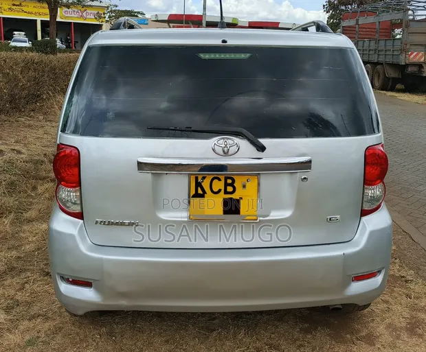 Toyota Rumion 1.5 FWD 2023 Silver - 1
