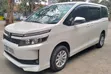 Toyota Voxy 2017 Ivory - 4