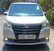 Toyota Noah 2015 Silver - 1