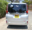 Toyota Noah 2015 Silver - 2