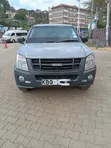 Isuzu D-MAX 2011 Silver - 2