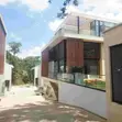 Nyumba ya kifahari ya Vyumba 6 vya Kulala Inauzwa Muthangari - 1