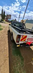 Nissan Hardbody 2015 White - 3