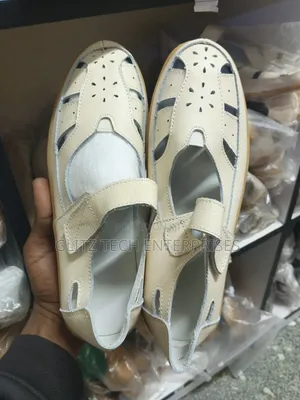 Women's Cream Breathable Casual Flat Sandals