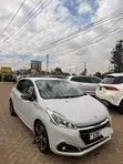 Peugeot 208 GT Line 2017 Nyeupe - 1
