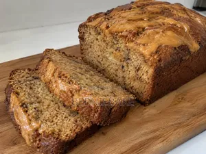 Mkate wa Ndizi na Siagi ya Karanga - Mkate Mzima