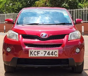 Toyota IST 2008 Red