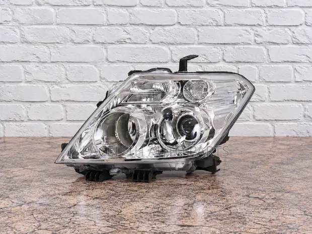 Nissan Patrol 2010-2012 Headlight - 1