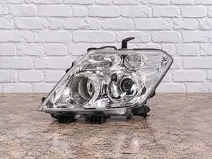 Nissan Patrol 2010-2012 Headlight