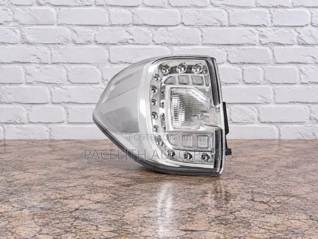 Taa ya Mkia ya LED Mpya kwa Nissan Patrol (2010-2012) - 1