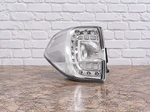 Taa ya Mkia ya LED Mpya kwa Nissan Patrol (2010-2012)