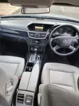 Mercedes-Benz E200 2009 Nyeusi - 3